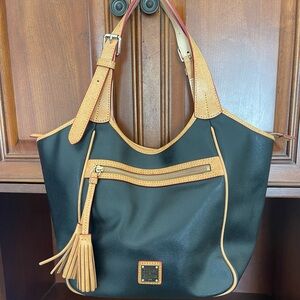 Dooney & Bourke Shoulder Maddie Black Bag